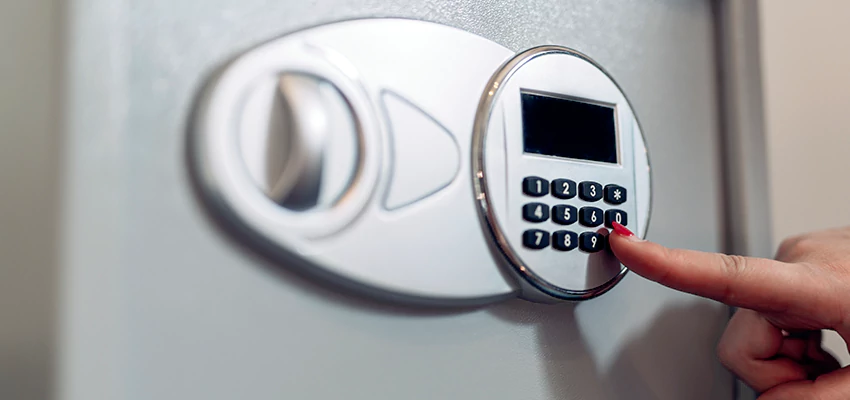 Jewelry Safe Cracking in Yuba City, California