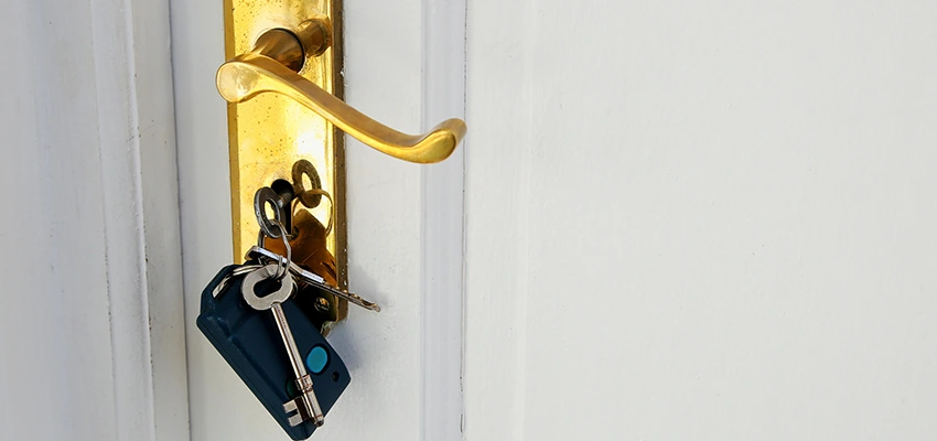 Broken Door Key Extraction in Yuba City, CA